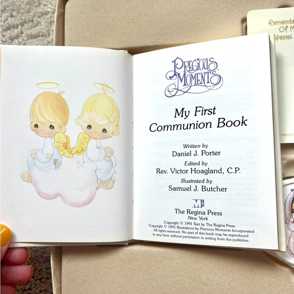 Vintage Precious Moment holy communion gift box set - Picture 4 of 4